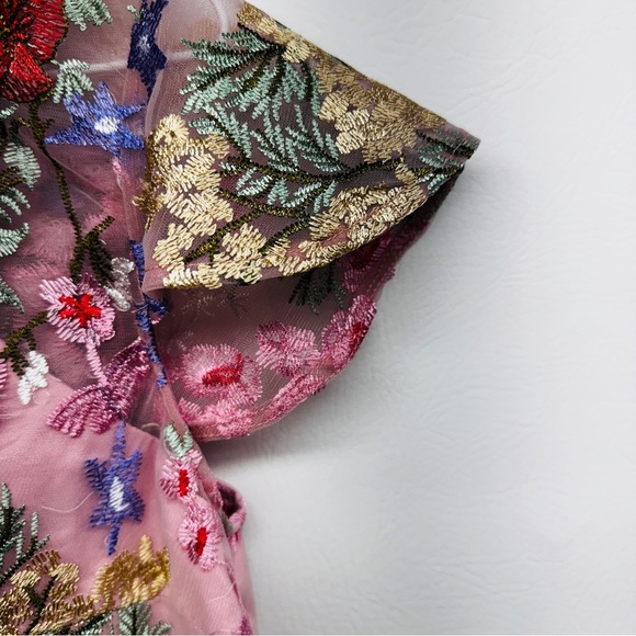 Chi Chi London peplum embroidered lance Floral Pink Dress size US 8 UK 12 - Picture 6 of 15